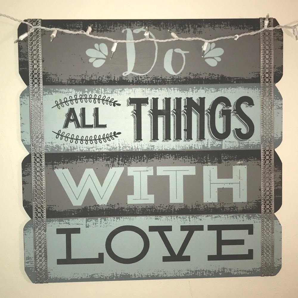Cute teal, grey, and black sign.